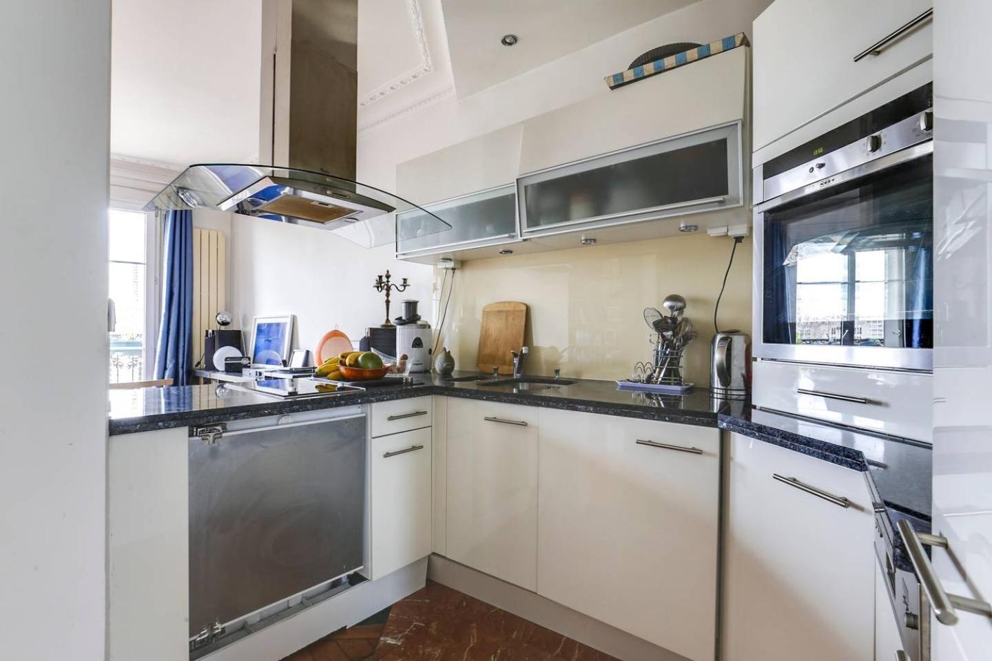 Guestready - Magnifique Buttes Chaumont Appartement Parijs