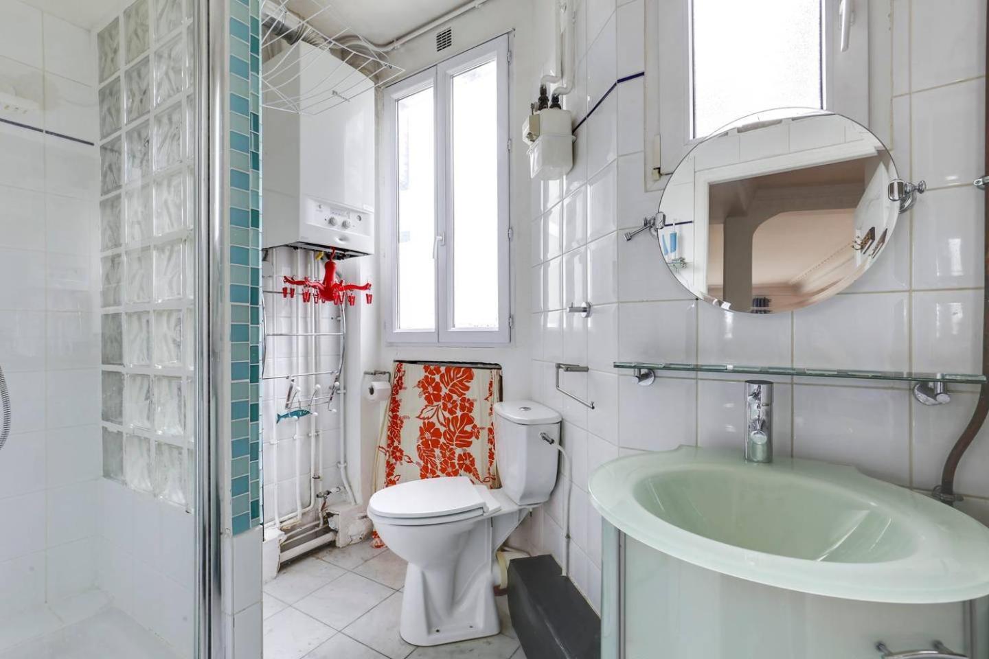 Guestready - Magnifique Buttes Chaumont * Parijs